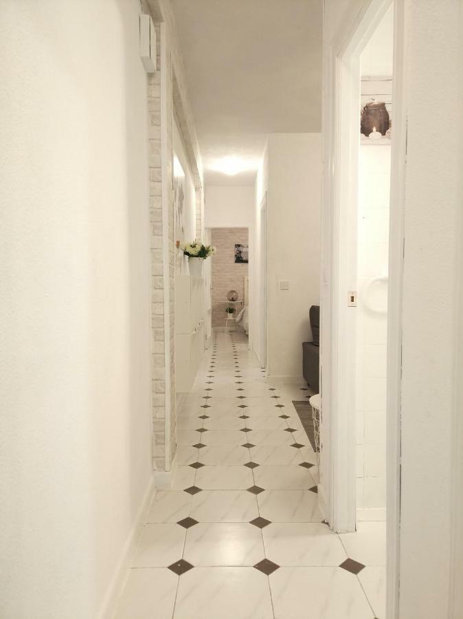 Apartamento Capuchinos Málaga Dış mekan fotoğraf